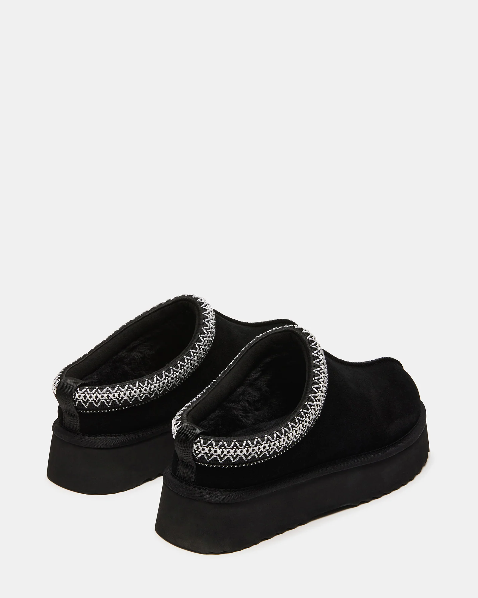 SELENA BLACK 7 SELENA BLACK