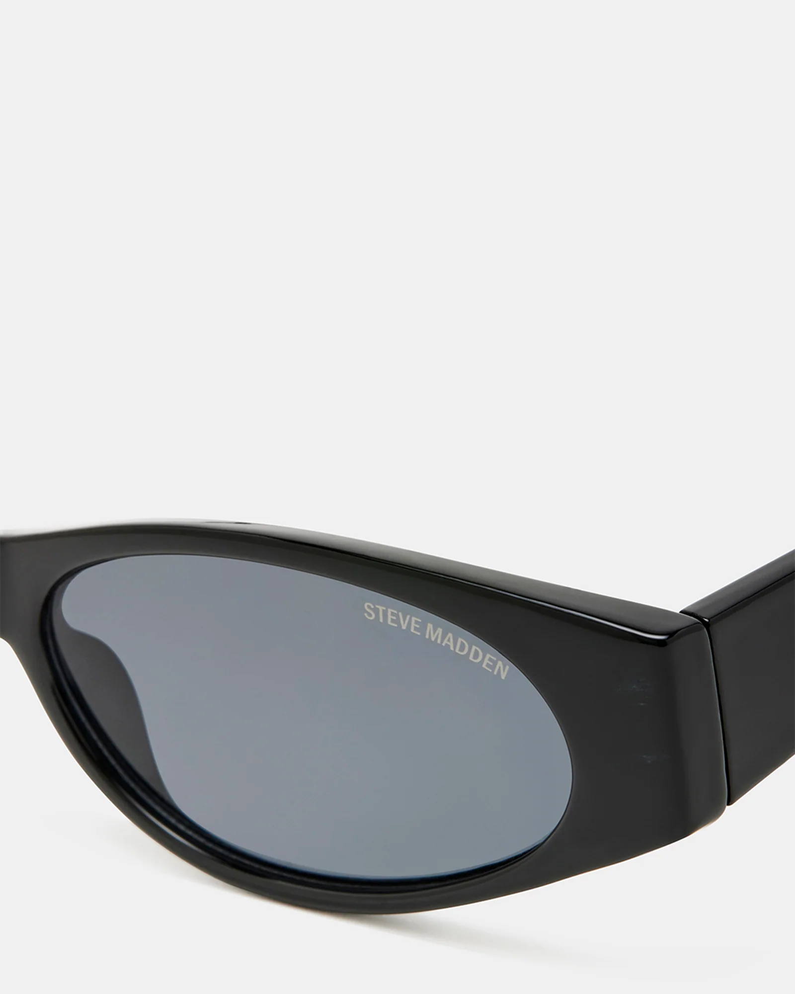 PASEO BLACK 4 PASEO BLACK