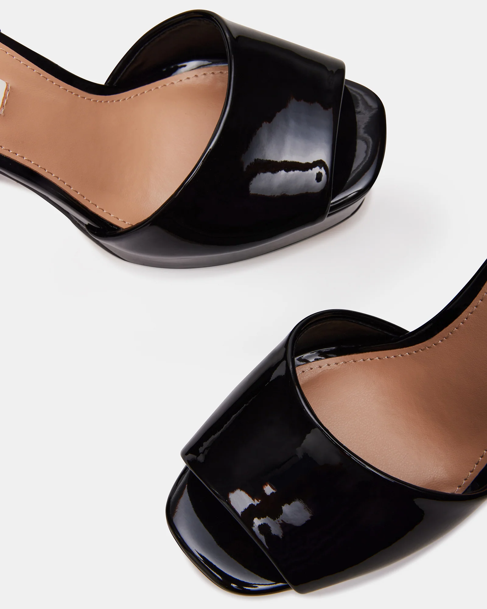 LOURDES BLACK PATENT 6 LOURDES BLACK PATENT