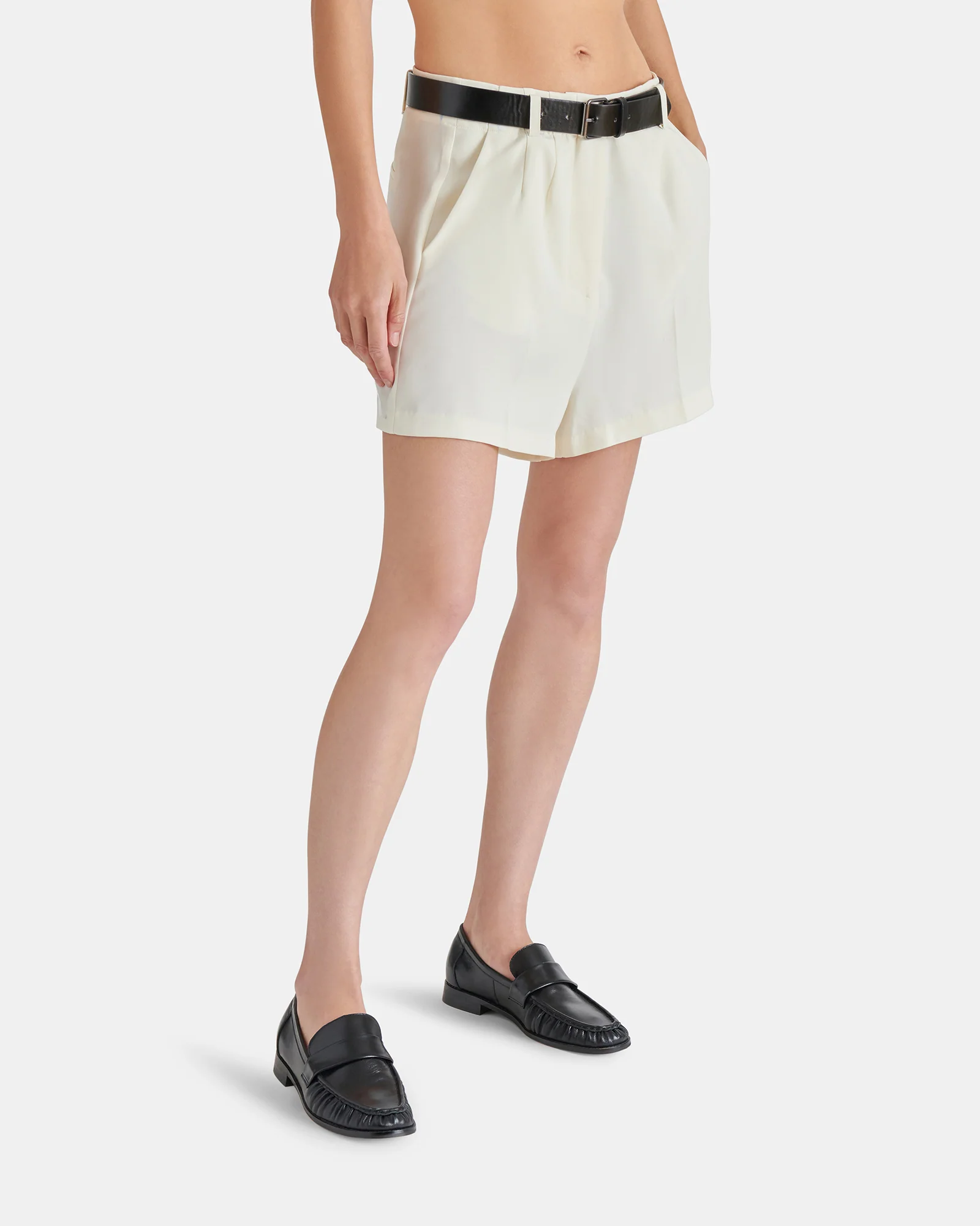 INGRIDA SHORTS WHITE 4 INGRIDA SHORTS WHITE