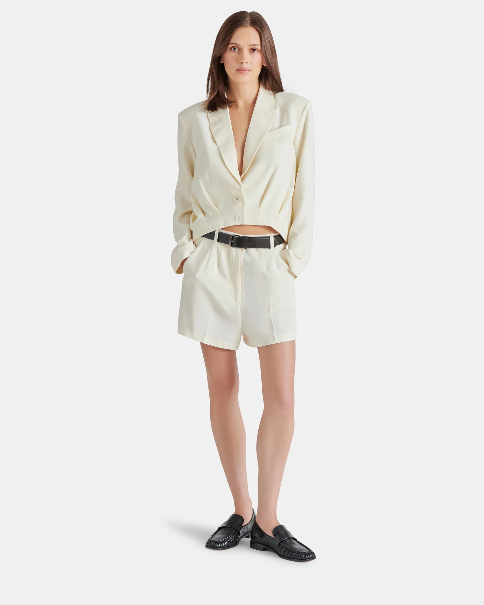 INGRIDA SHORTS WHITE 6 INGRIDA SHORTS WHITE